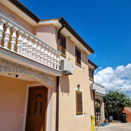 Apartament Juli No3 & No4 Mugeba Zewnętrze zdjęcie