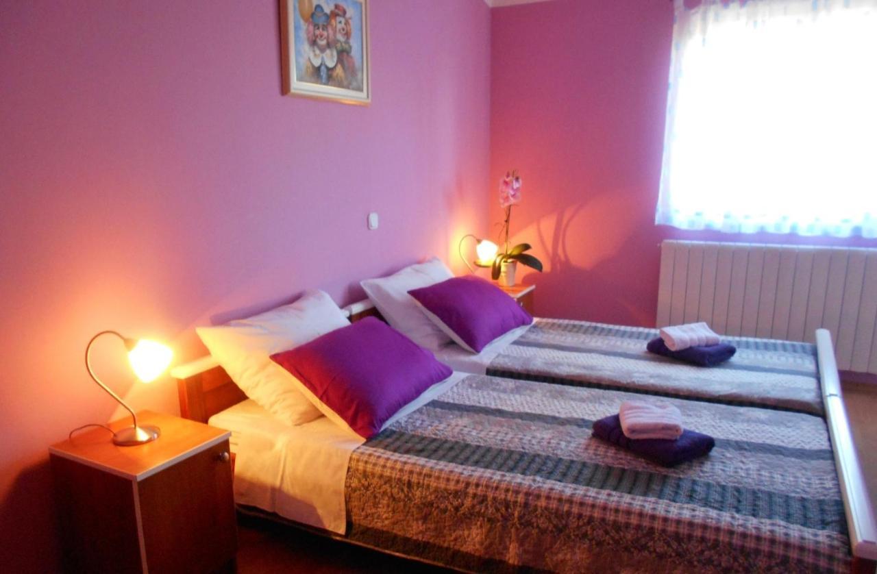 Juli No3 & No4 Appartement Mugeba